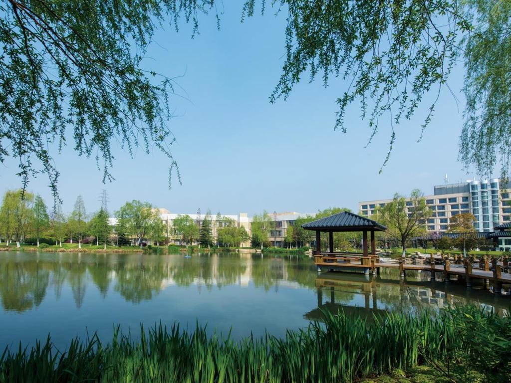 Jinling Riverside Hotel Nanjing  Exteriör bild