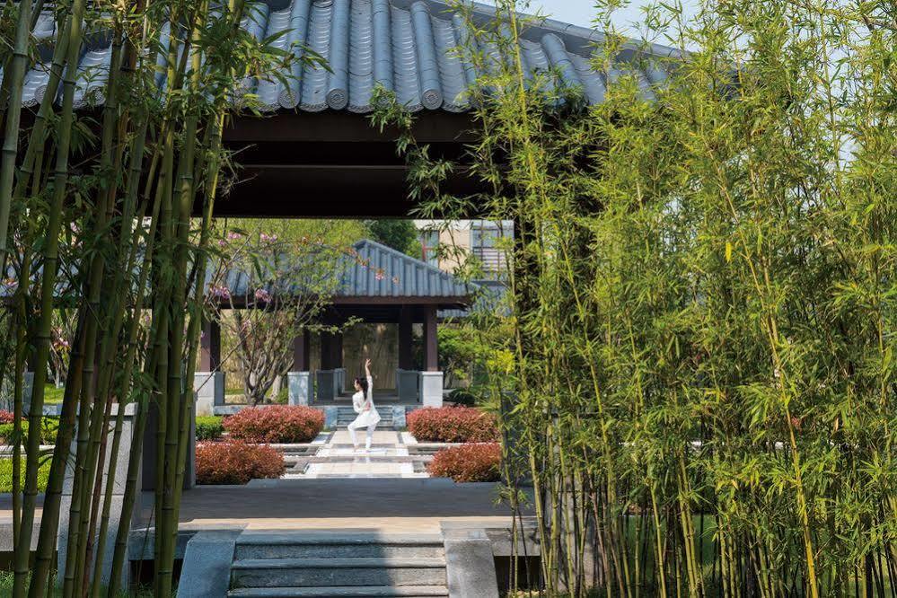Jinling Riverside Hotel Nanjing  Exteriör bild